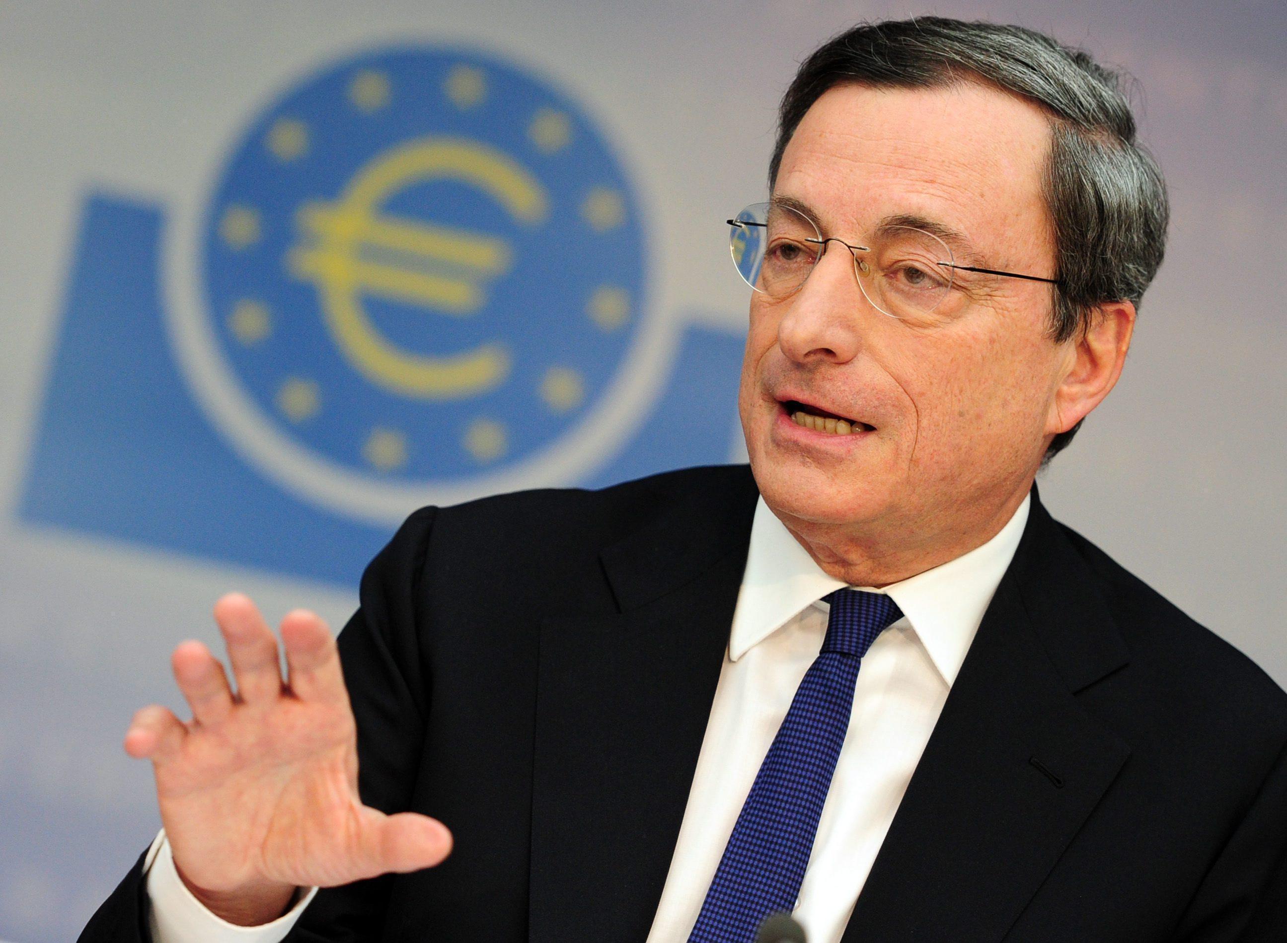 Draghi acalla rumores sobre disensiones y sigue con la puerta abierta a más medidas